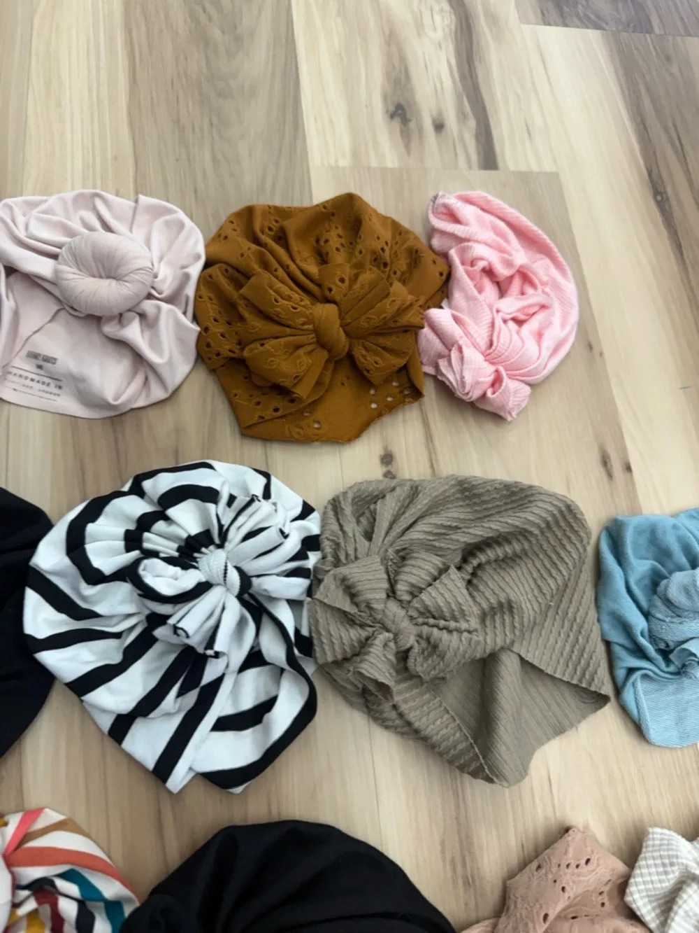Bunny Knots Baby Hat lot W1